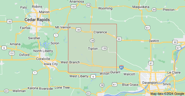 Outline map showing Cedar County, Iowa, including Tipton, West Branch, and nearby towns.