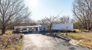 Frank Lloyd Wright inspired home for sale near Rolla Missouri in Phelps County