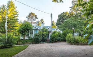 Crawford County Missouri home for sale near Steelville on 4.8 acres