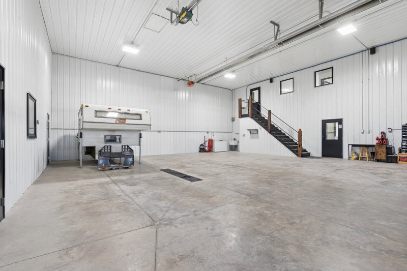 Heated commercial shop space with overhead door in Washington Iowa