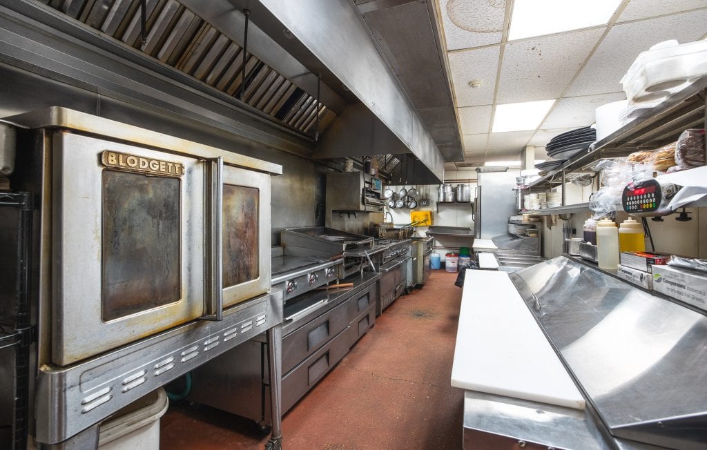 Cuba Missouri bar for sale commercial kitchen with restaurant equipment